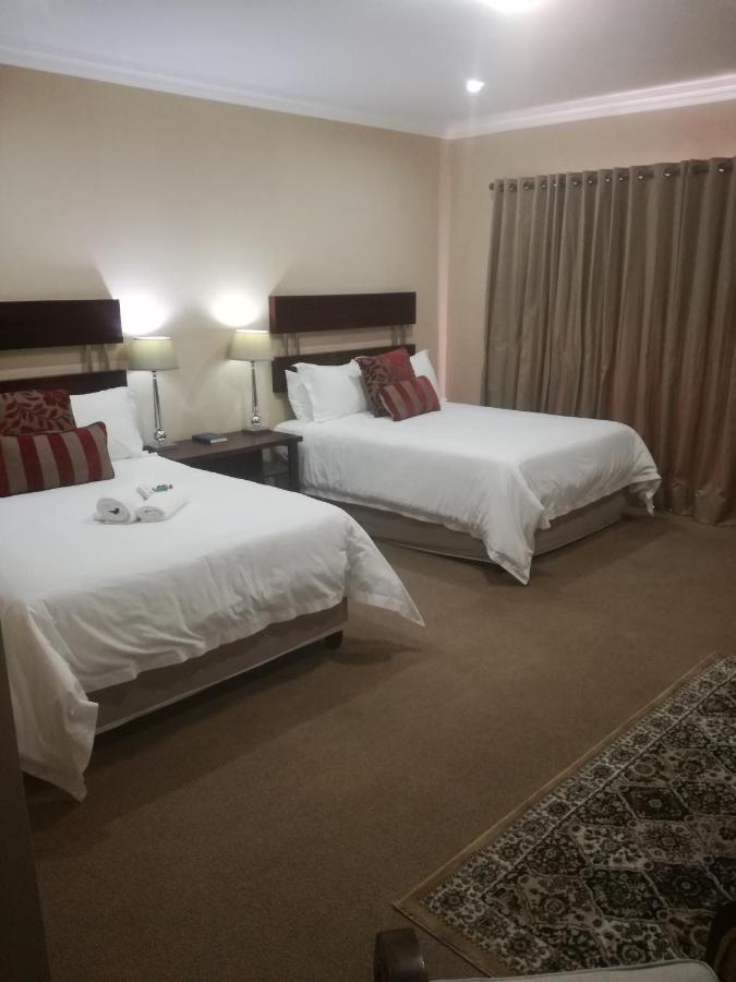 Belmont Guesthouse Bloemfontein Bagian luar foto