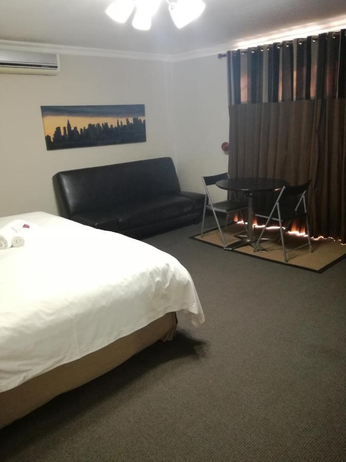 Belmont Guesthouse Bloemfontein Bagian luar foto