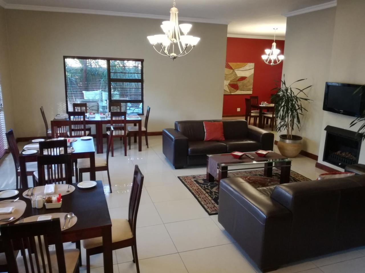 Belmont Guesthouse Bloemfontein Bagian luar foto
