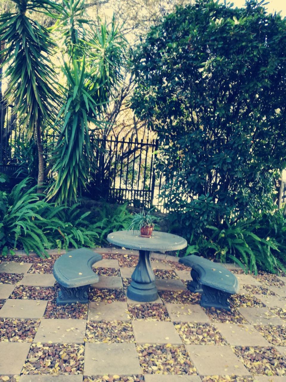 Belmont Guesthouse Bloemfontein Bagian luar foto