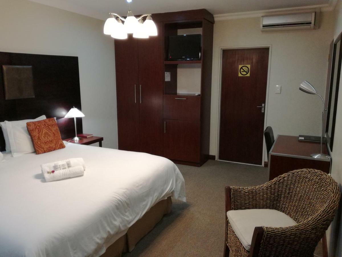 Belmont Guesthouse Bloemfontein Bagian luar foto