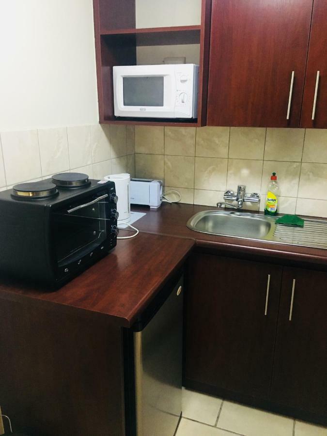 Belmont Guesthouse Bloemfontein Bagian luar foto