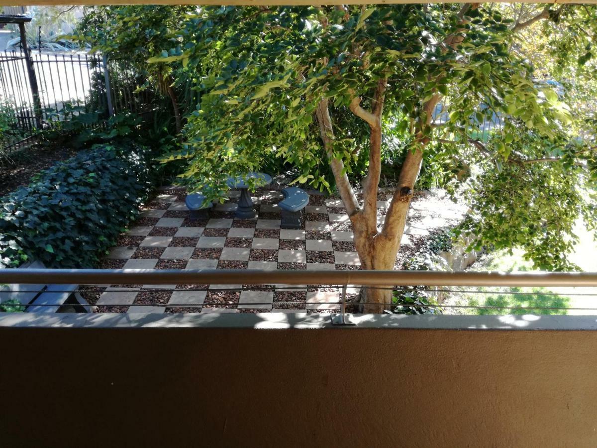 Belmont Guesthouse Bloemfontein Bagian luar foto