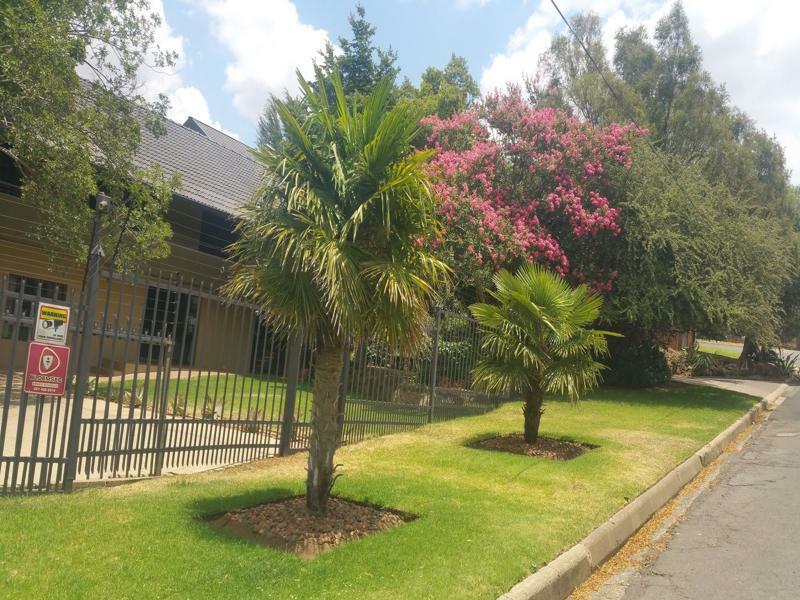 Belmont Guesthouse Bloemfontein Bagian luar foto