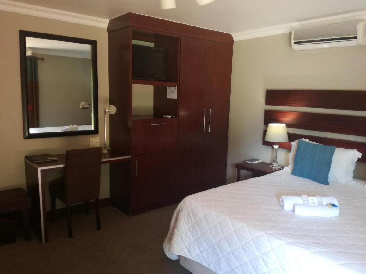 Belmont Guesthouse Bloemfontein Bagian luar foto